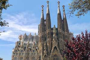 Templo expiatorio de la Sagrada Familia, obra inacabada y sin duda la más representativa de Antonio Gaudí