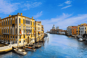 Vista de uno de los canales de Venecia