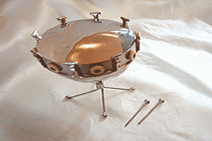 Timbal, ejemplo de instrumento membranófono de golpe o percusión